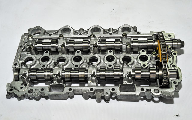 FORD RANGER 3.0 TDCİ ÇIKMA PARÇA DİZEL ÜST EKSANTRİK KEPİ